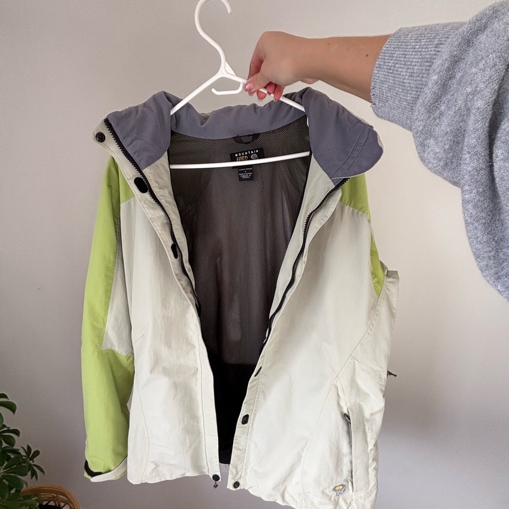 VINTAGE MOUNTAIN HARDWEAR SKI JACKET